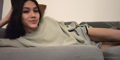 Uyuna modelo atractivo fotos