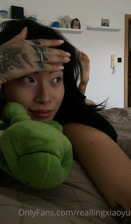 reallingxiaoyu erotic actress img