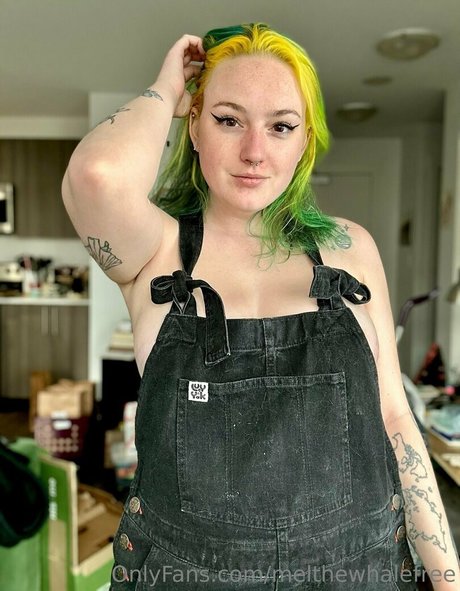 melthewhalefree modelo bonita galería