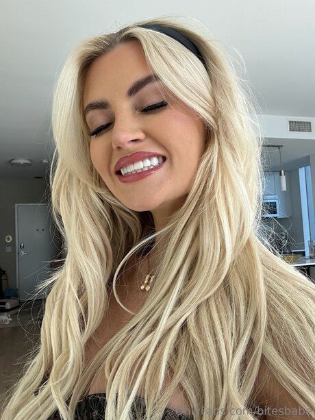 bitesbabe star du porno en haute qualité image