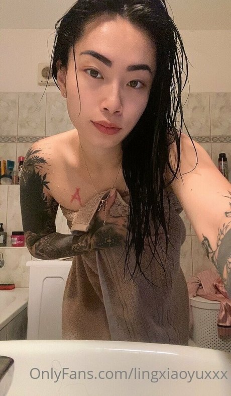 reallingxiaoyuuu model erotic picture