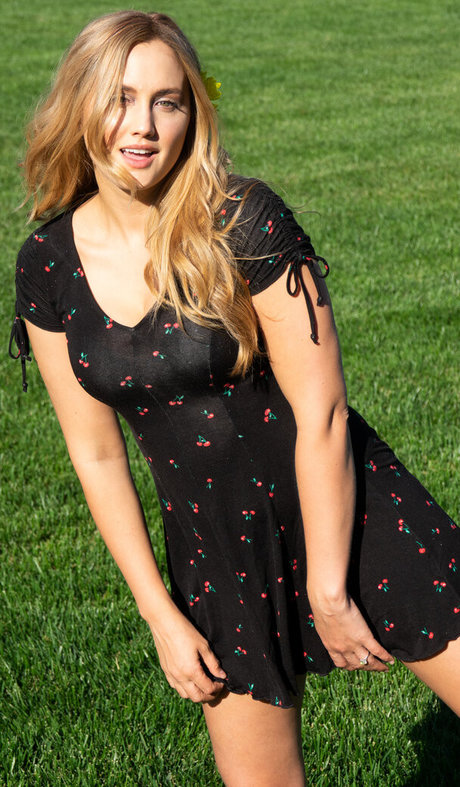 Naomi Kyle actrice xxx img