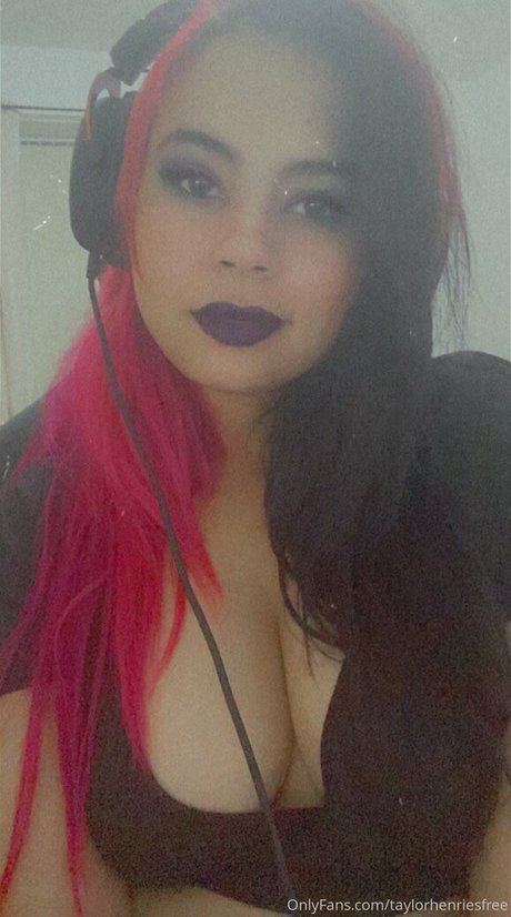 taylorhenriesfree buena actriz galería