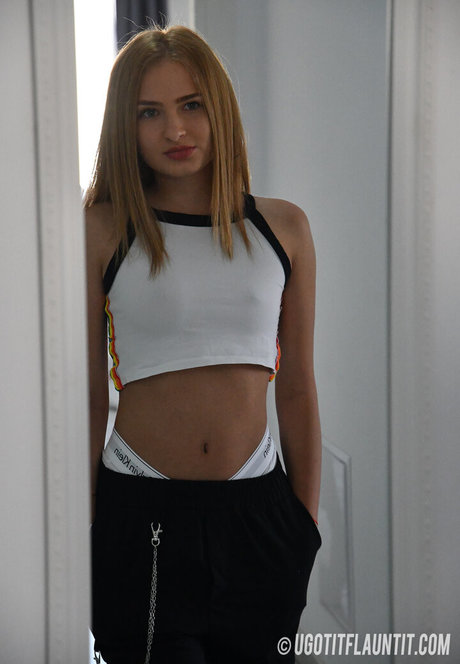 Ugotitflauntit modelo erótico foto