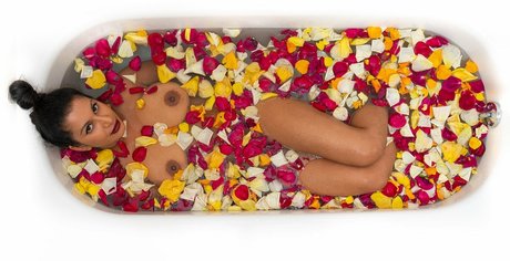 devithemodel pornstar pretty gallery