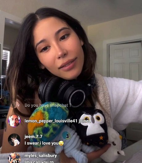 Charisma Kain étoile hd galeries