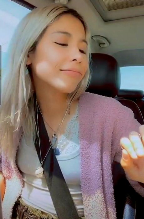 Charisma Kain star du porno érotique des photos