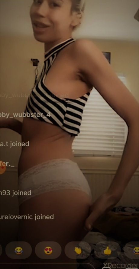 Charisma Kain beau modèle des photos