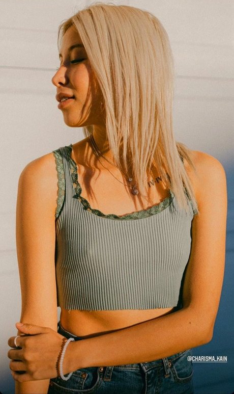 Charisma Kain art star du porno img
