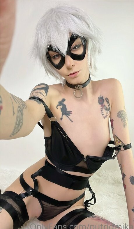 putridmika pornstar nudes gallery