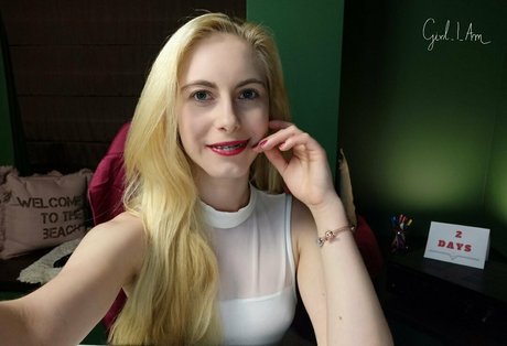 nikki gia vip modelo de arte imágenes