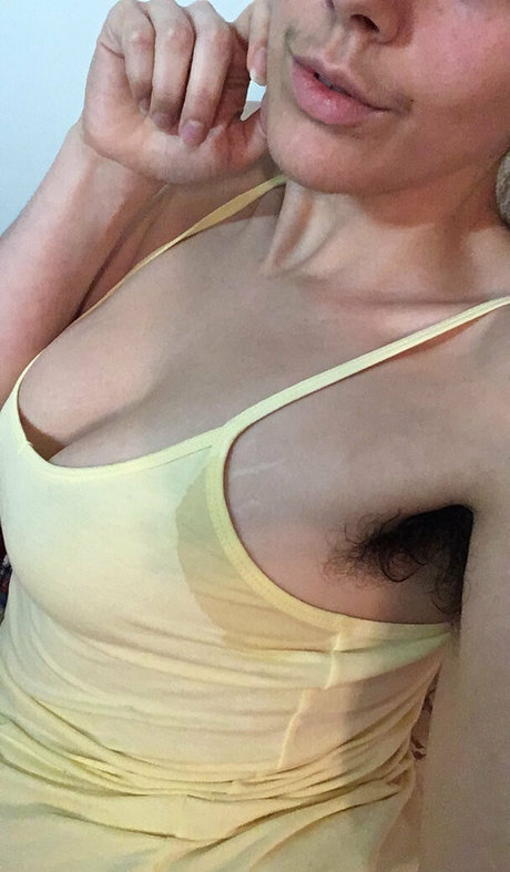 Scarlet Labelle modèle artistique photos