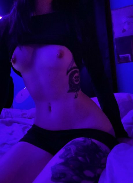 Srullaa erotic pornstar pictures