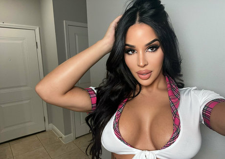 tsitaliaarianna actrice érotique galeries