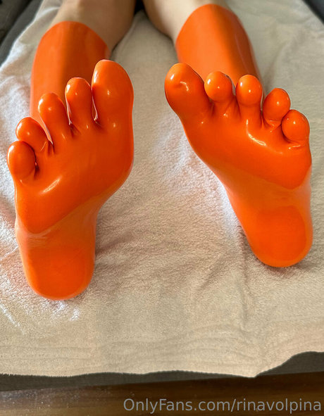 rinavolpina arte modelo fotos