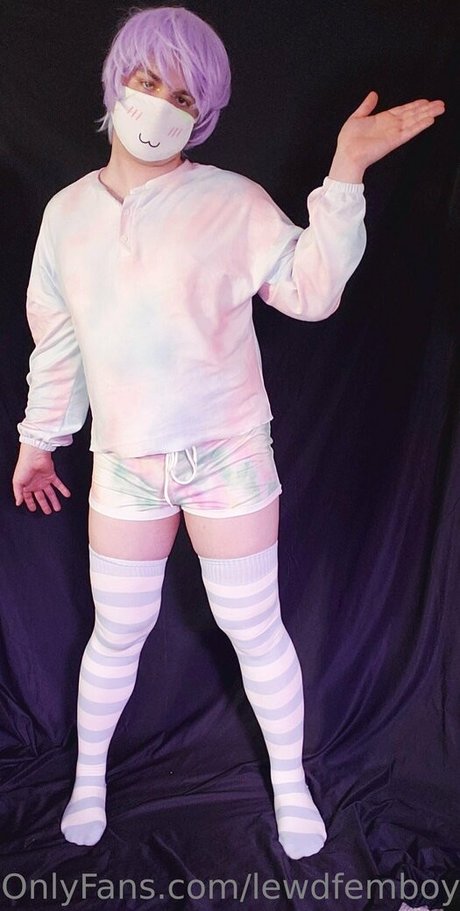 lewdfemboyairhead modèle image