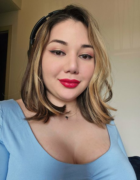 couchqueenie modelo gratis recopilación