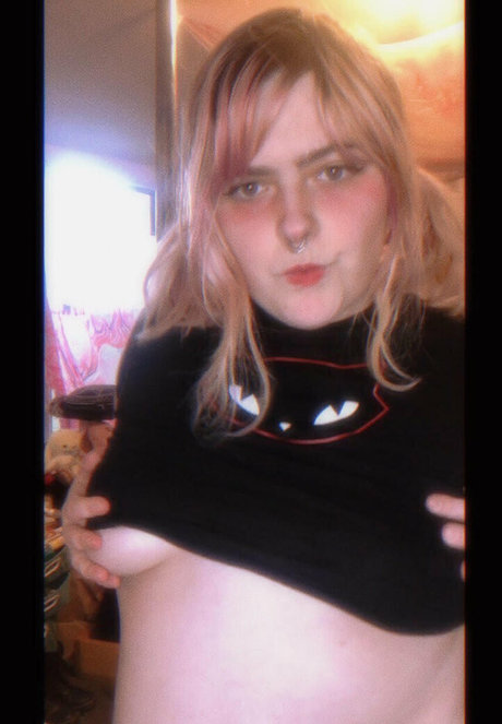 enchantingaleister estrella caliente galerías