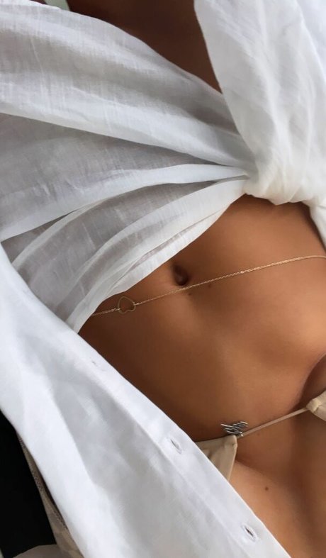 paulagonu estrella pornografica imagen