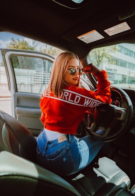 Frida Najera star pornographique img