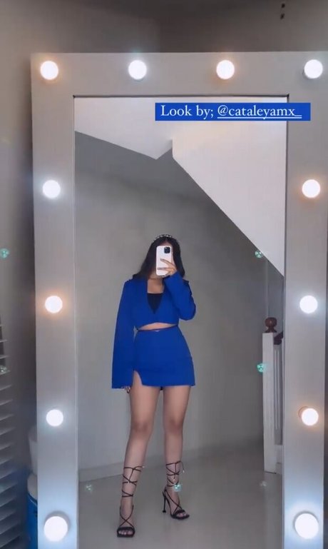 Frida Najera hermosa estrella porno imágenes