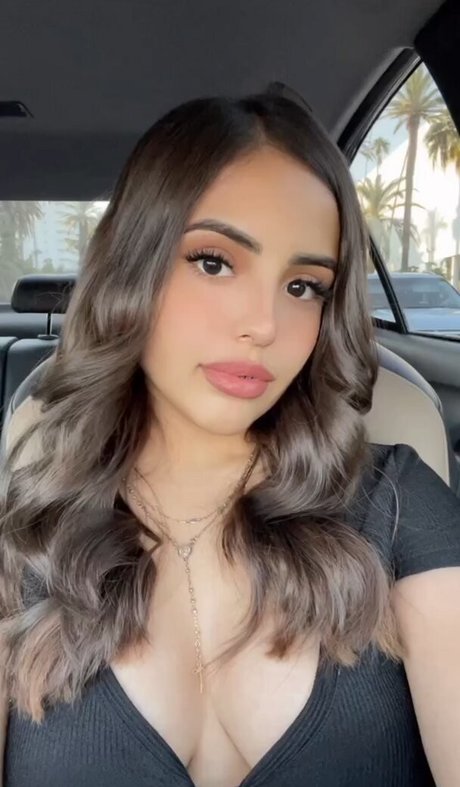 Frida Najera étoile de l'art images