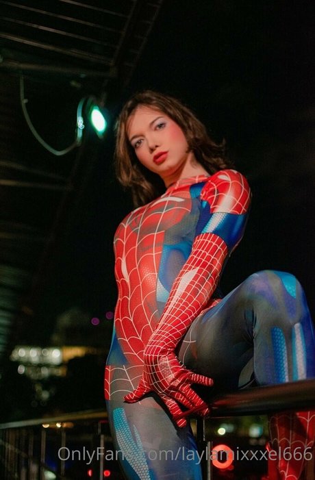 laylamixxxel666 modelo sexy archivo