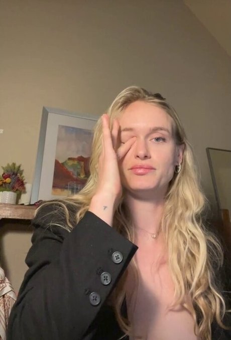 Leven Rambin actress photo