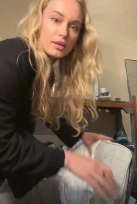 Leven Rambin modèle sympa images