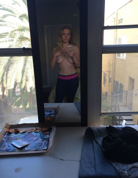 Leven Rambin star du porno chaud galeries