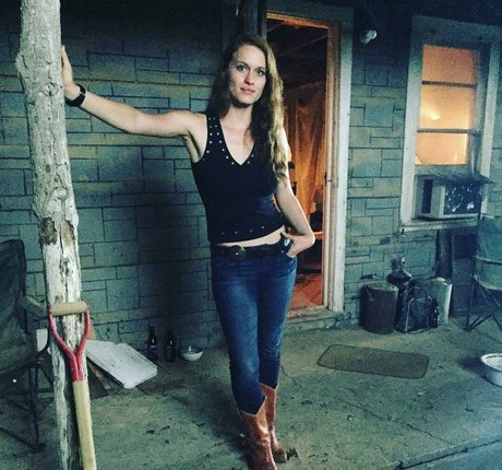 Leven Rambin naked star archive