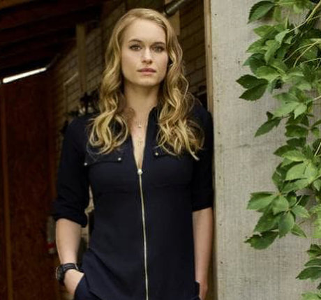 Leven Rambin estrella caliente galerías