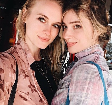 Leven Rambin modelo hd imágenes