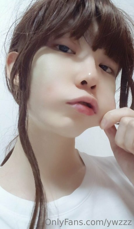 ywzzz actriz de arte galería