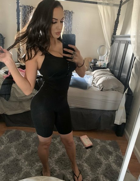 sofiryanxoxoxo mannequin galerie