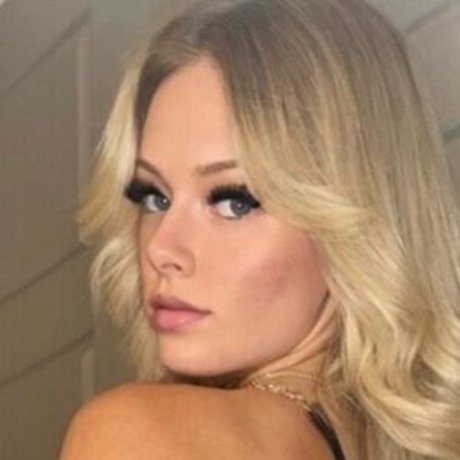 reesejohnson18 modèle exclusif des photos