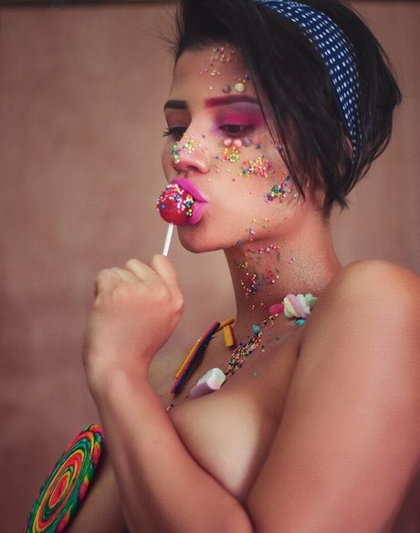 sophia lhorens model beautiful pictures