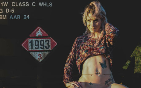 lolaluxx estrella porno gratis archivo