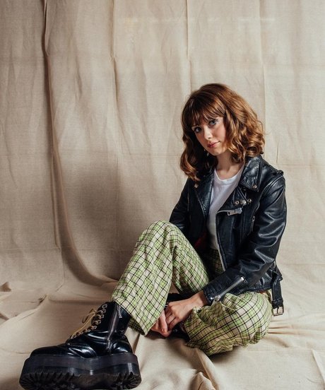 Maisie Peters estrella de alta calidad galerías