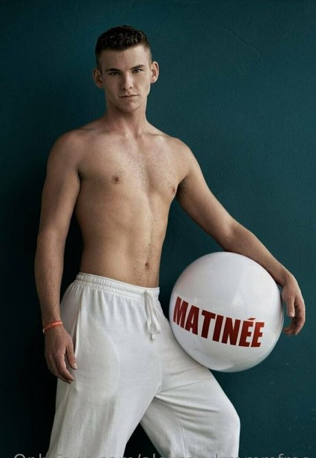 aleksandrrammfree modelo superior archivo