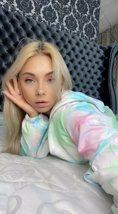 Cherrishluluu hermosa modelo fotos