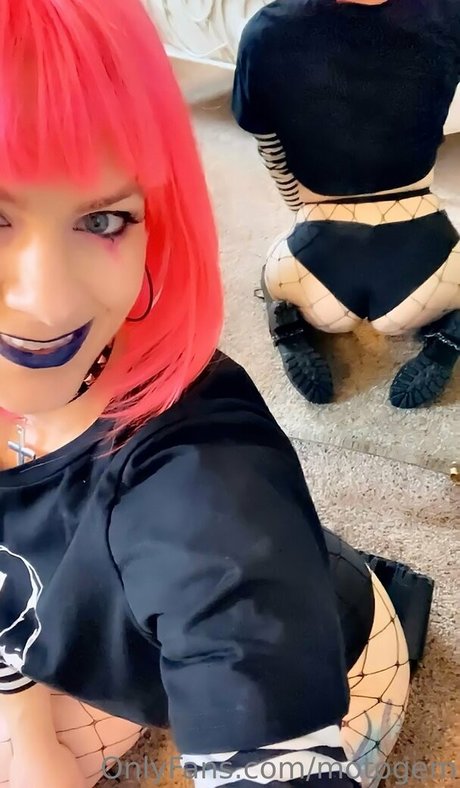 motogem bonita estrella porno galería