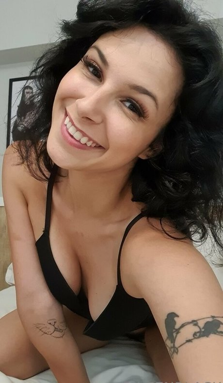 hijastra onlyfans desnudos eróticos imagen