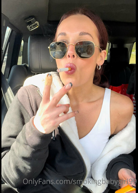 smokingbabygirl99 actrice de nus archive