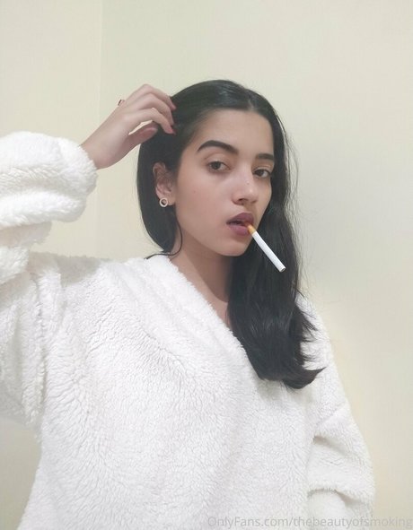 thebeautyofsmoking modèle chaud images