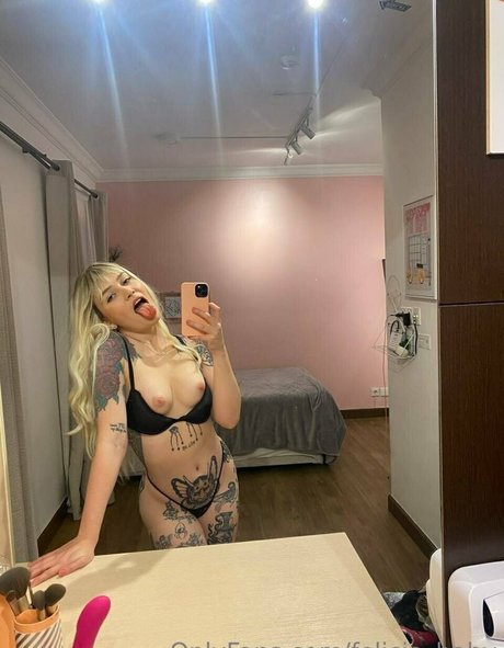 felicia baby hermosa modelo imagen