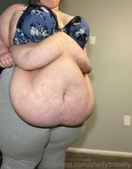 shellybobelly profile image