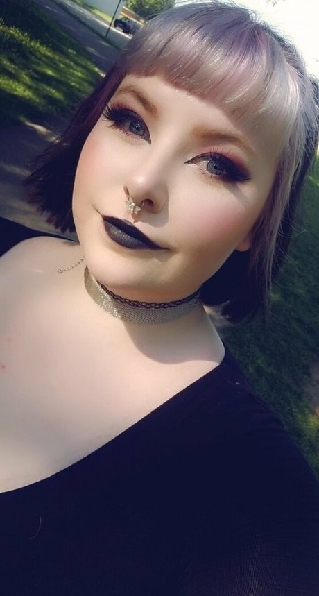 thiccghostgirl estrella agradable imágenes