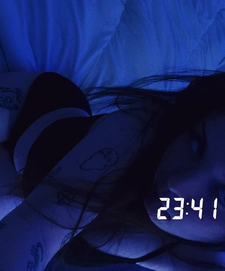 Eleri Evans actrice libre des photos