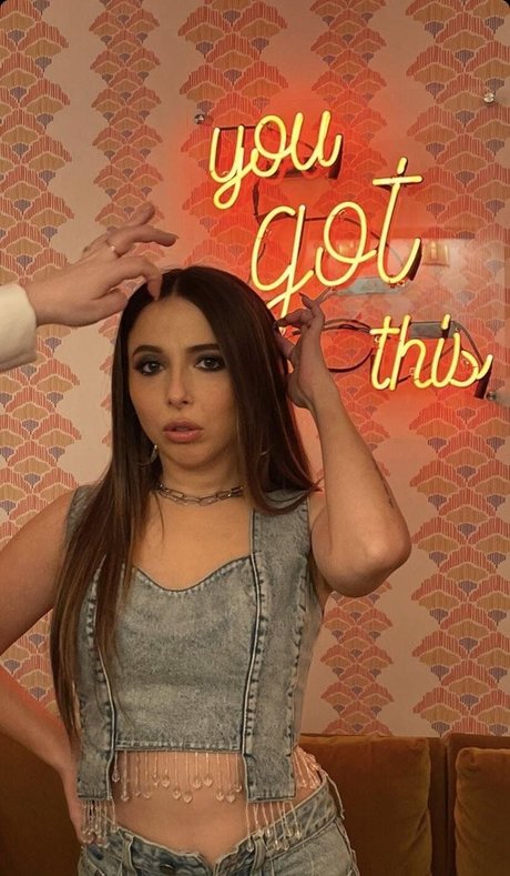 Esther Povitsky linda estrella galerías